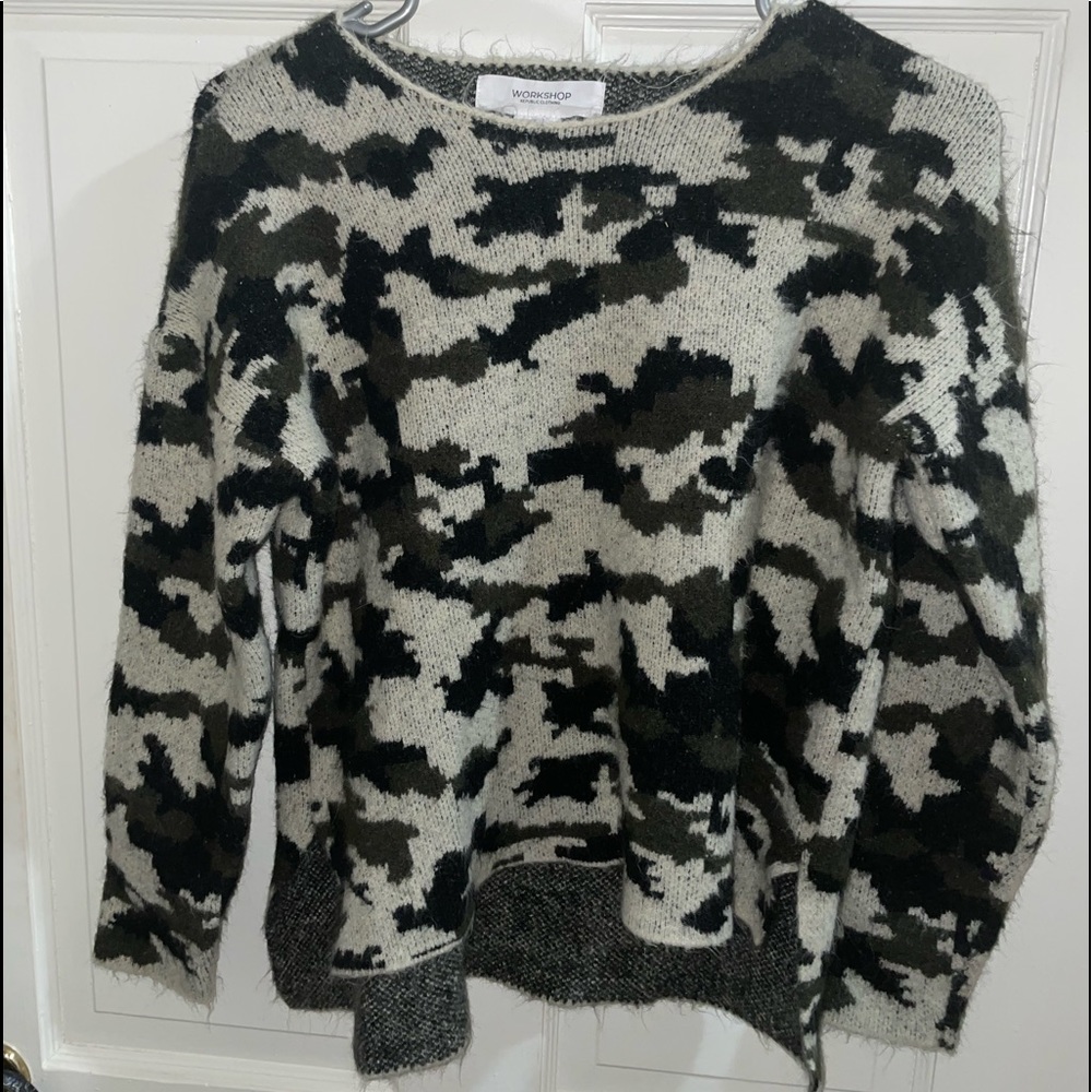 Cute camo sweater!